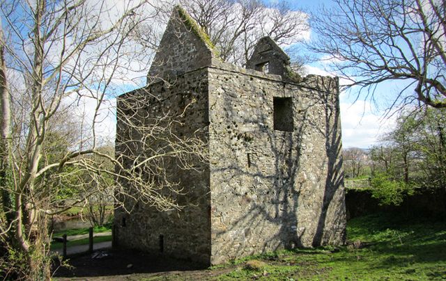 O\'Doherty\'s Keep, in Buncrana, Co. Donegal seeks crowdfunding for restoration.