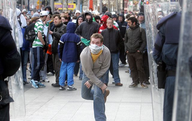 Sinn Fein protesters clashed against Love Ulster campaigners in 2006.