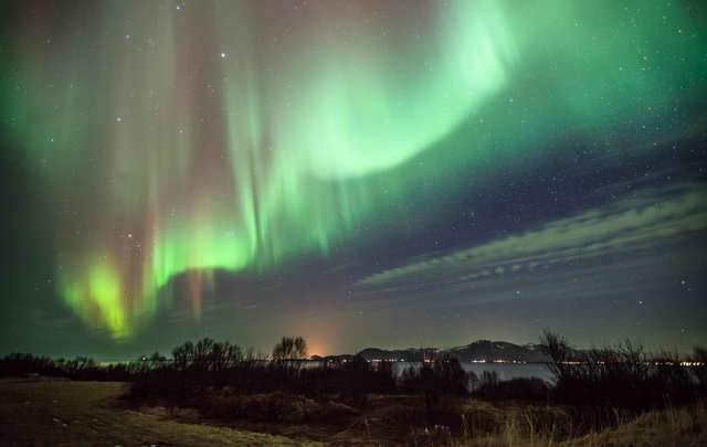 The Northern Lights shine brightly over Ireland this coming weekend. 