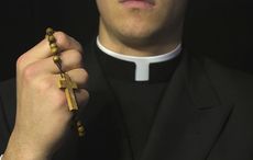 481,000 Irish have “no religion” as Catholic numbers dive