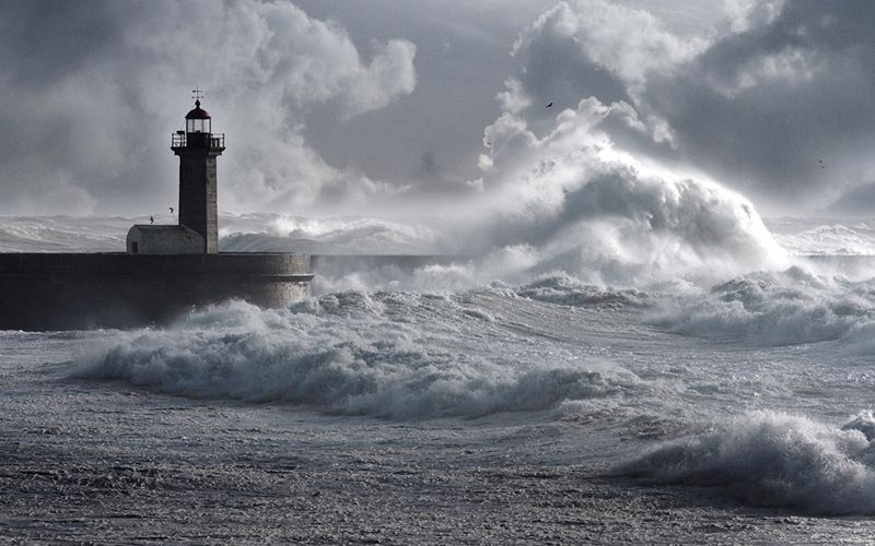 In the wake of Storm Ophelia we look at the worst storms in Ireland’s history