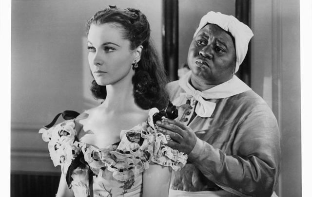 Hattie McDaniel tries to console Vivien Leigh in a scene from the film \'Gone With The Wind\', 1939.