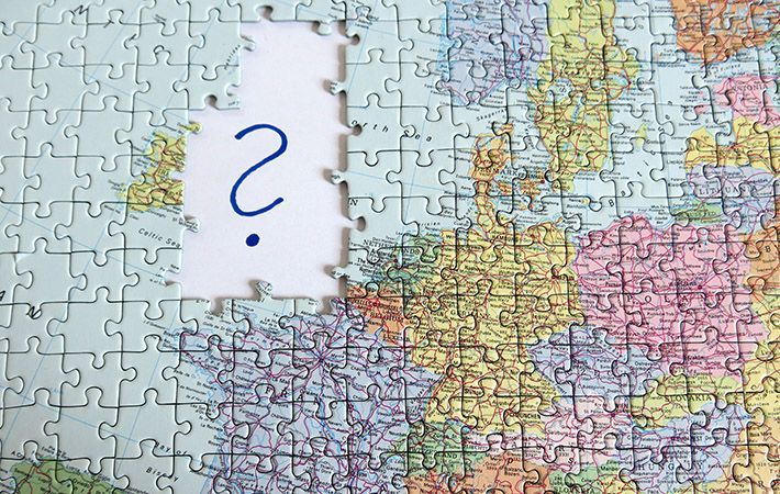 Deadline looms for Northern Ireland to reach power-sharing agreement 