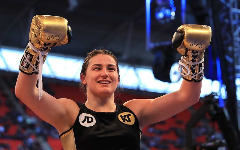 Katie Taylor beams at Colin Farrell’s support ringside