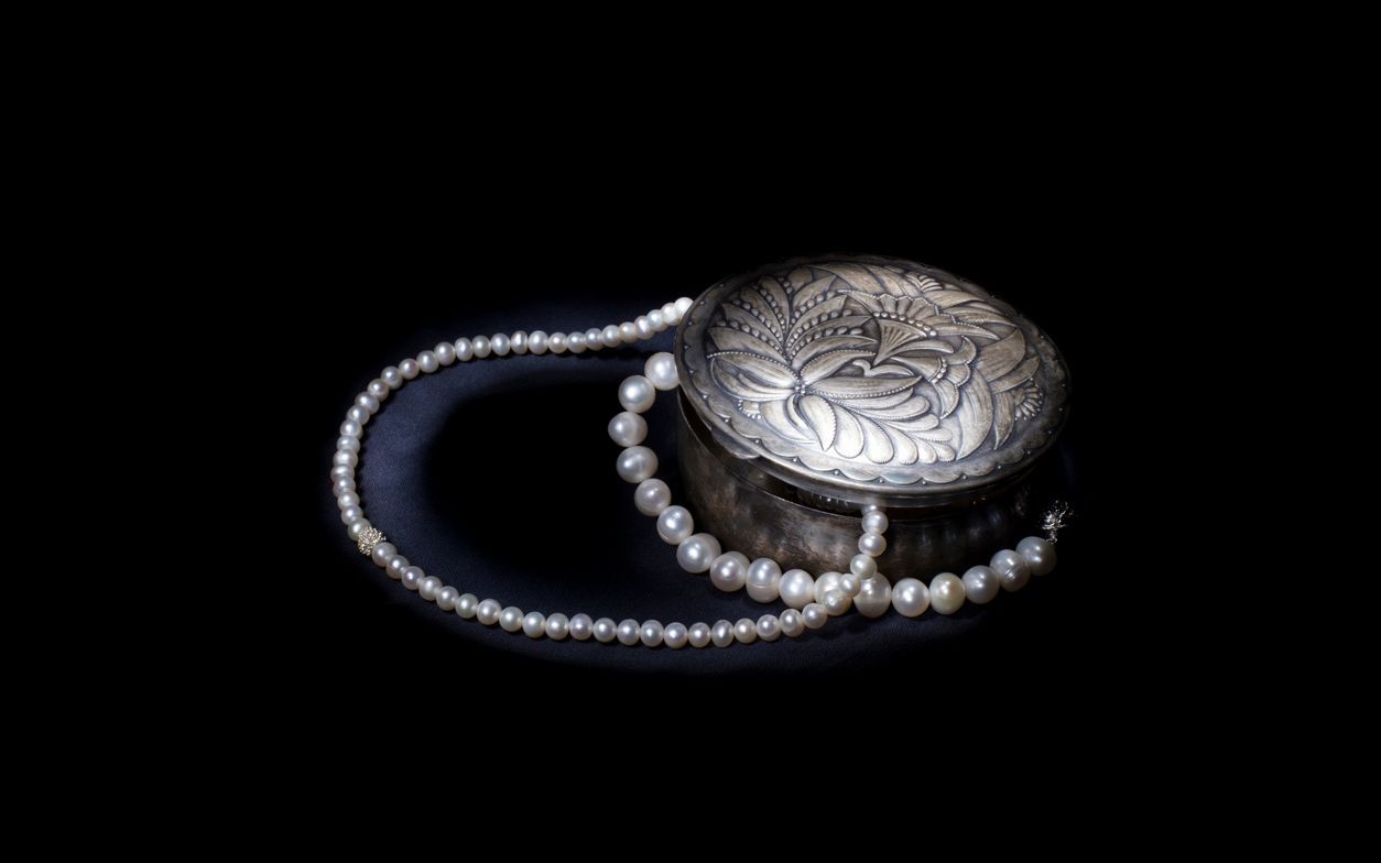 Irish US Army nurse’s World War I bracelet returned after worldwide hunt