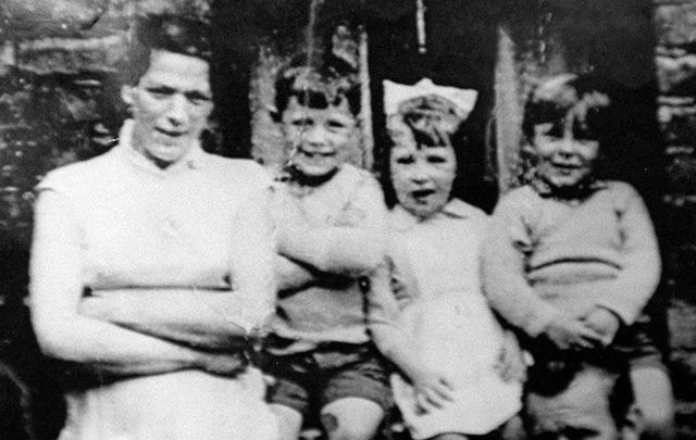 One of the Irish Republican Army\'s (IRA) Jean McConville, with some of her 10 children.