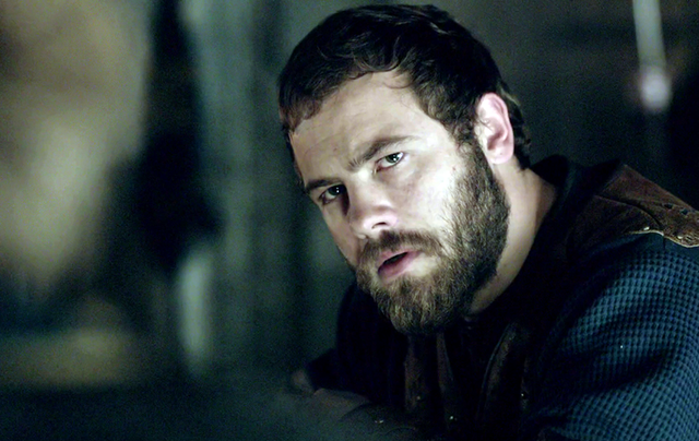 Moe Dunford as King Aethelwulf in Vikings.