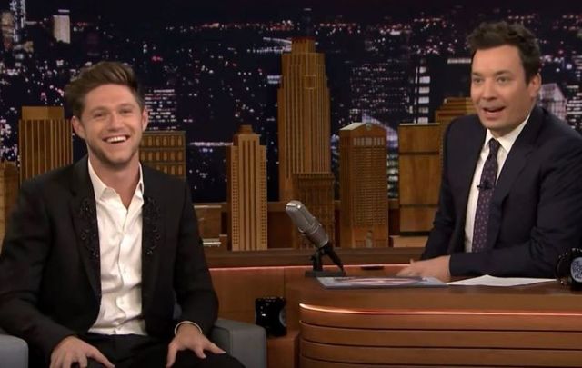 Irish man Niall Horan explains the Irish phenomenon of the \'12 Pubs of Christmas\' to Jimmy Fallon on The Tonight Show.