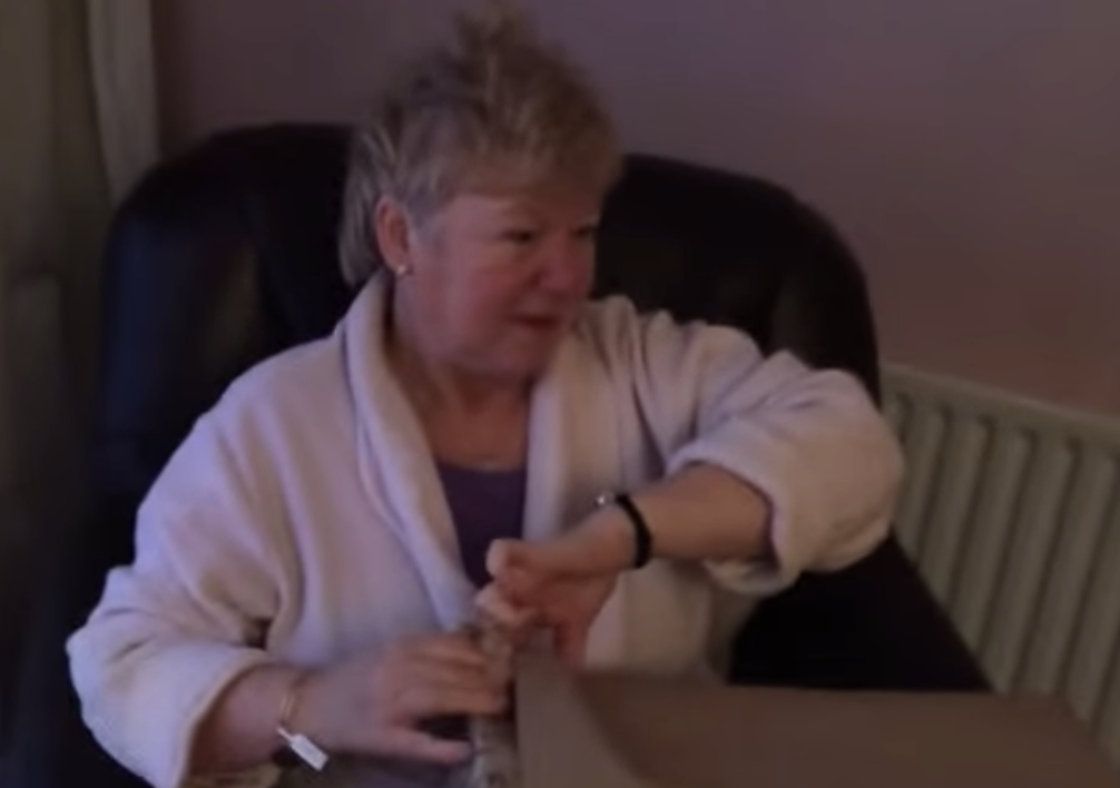 Make someone laugh this hilarious Irish Mammy prank