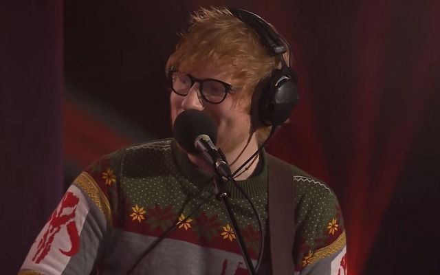 Ed Sheeran sings Fairytale of New York in a Christmas sweater. 