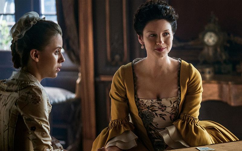 'Outlander’s' Caitriona Balfe goes Golden again
