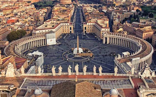 Piazza San Pietro, Vatican City.