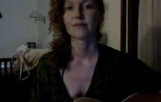 WATCH: A beautiful Irish language tribute to The Cranberries' Dolores O'Riordan