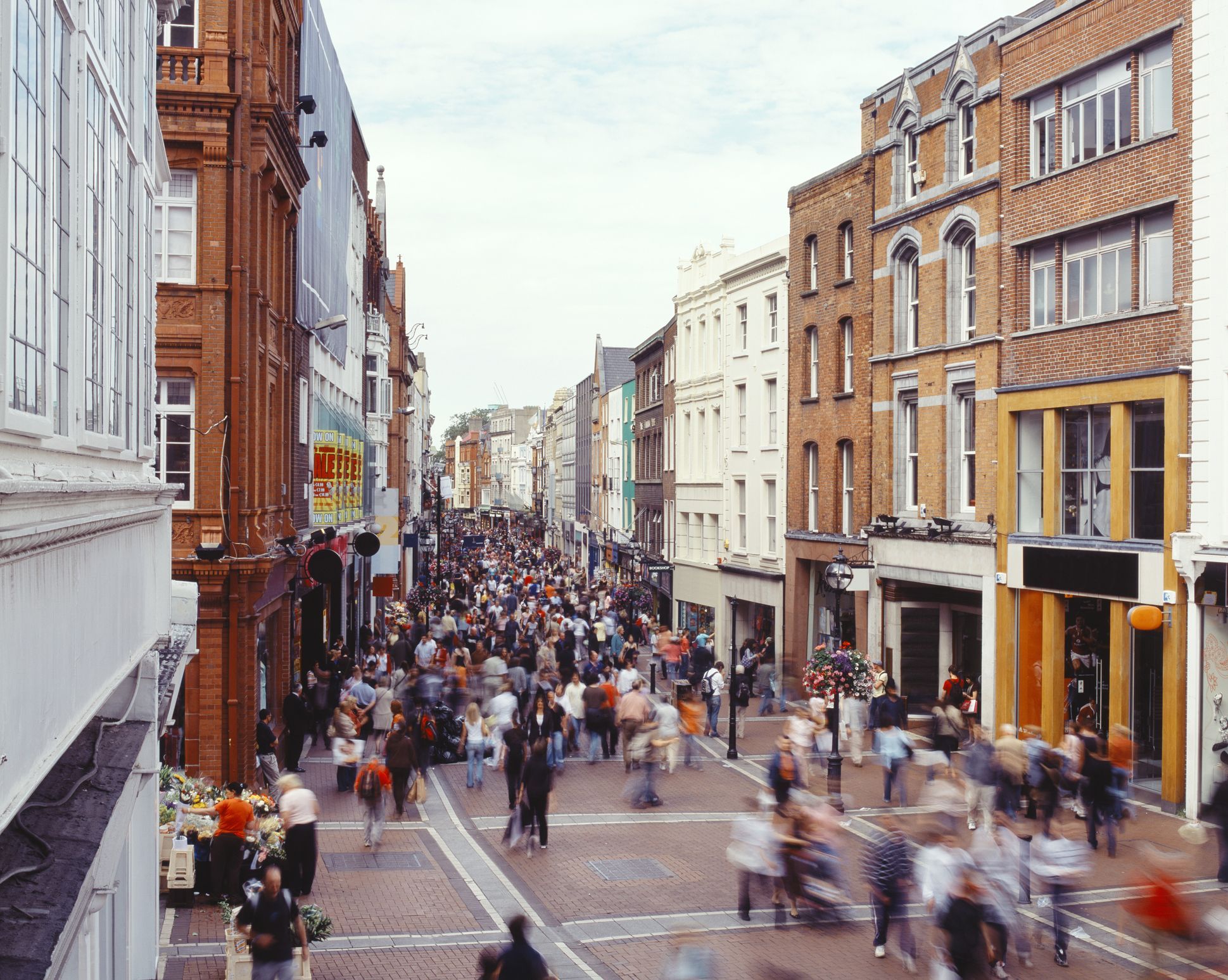 Grafton Street, Dublin pubs, restaurants, shops