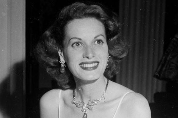 June 7, 1954: Maureen O\'Hara attends the Friars Dinner in Los Angeles, California.