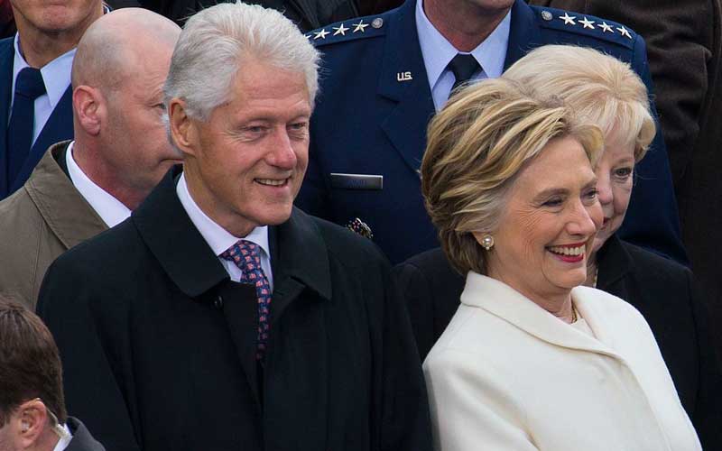Clintons' Belfast visit may be canceled due to Stormont impasse