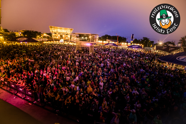 Crowds at the Milwaukee Irish Fest.