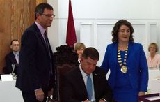 Celebrating Irish emigrants, Boston Mayor granted Freedom of Galway