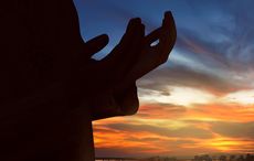 Meet the US cop who found his long-lost Irish mother through a DNA test 