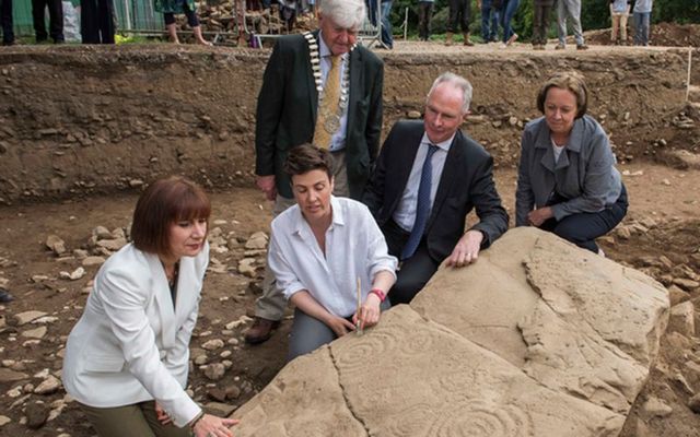 The Minister for Culture, Heritage and the Gaeltacht, Josepha Madigan, TD, at Dowth Hall in County Meath to see a 5,500-year-old passage tomb cemetery discovered over recent months. 