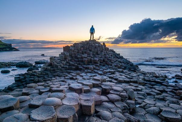 Video taken at Giant\'s Causeway in Northern Ireland shows a mysterious door closing amongst the rock formations