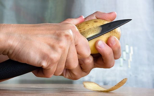 How to peel a spud? \"They now have these new-fangled “peelers” that make the job fast and easy. I am against them.\"