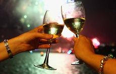 Irish airline Aer Lingus set to offer free alcohol on flights next year