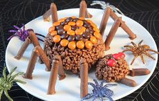 Turn the classic Irish Rice Krispie bun into a giant chocolate Halloween spider
