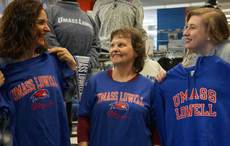 75-year-old Irish grandma, daughter and grandchild attend same US university