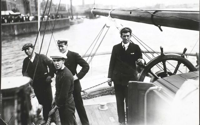 The sailing of Shackleton \'s ship the \'Endurance\' from Millwall Docks, London, 1.8.14, Tom Crean at the helm, Millwall, London.