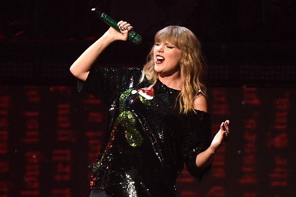 Taylor Swift spent Christmas at this exclusive Irish castle
