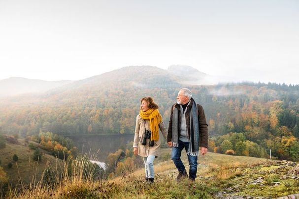 Irish couple walking. 