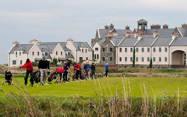 Trump\'s Irish golf course cuts losses in 2018