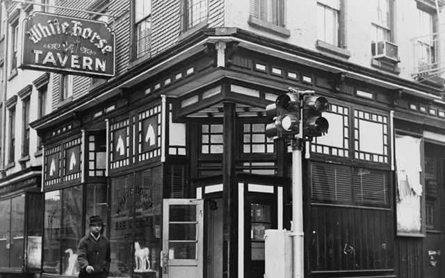 The White Horse Tavern, on the corner of Hudson St and West 11th, in 1961. 