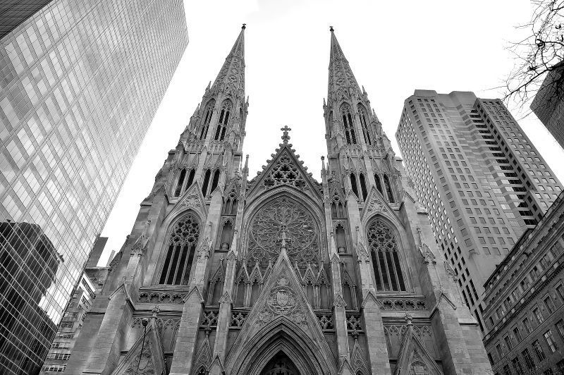 Man with cans of gasoline arrested at NYC's St. Patrick’s Cathedral