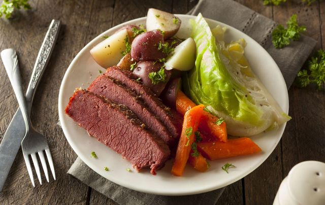 Is bacon and cabbage Ireland\'s favorite meal? 