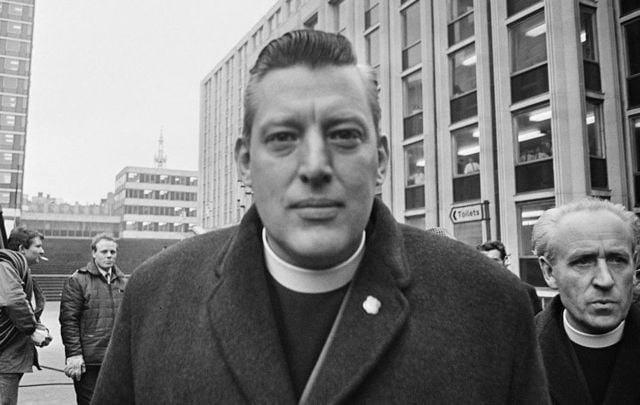 Unionist politician and Protestant religious leader Ian Paisley (1926 - 2014) outside St Paul\'s Cathedral during the Christian Unity service, London, the 22nd January 1969.\n