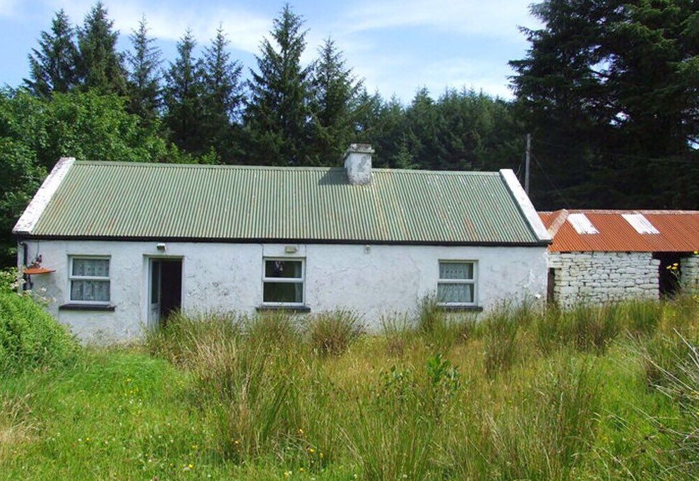 Cheap Irish Houses is about to be your new favorite Instagram account