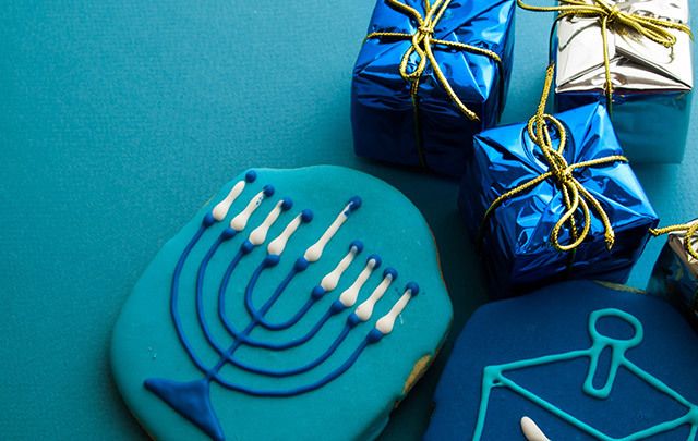 How one Bronx family's Christmas was saved by the generosity of their Jewish neighbors.