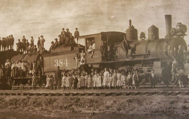 An estimated 273,000 orphaned children were transported on "orphan trains" from New York City to foster homes across the U.S. between 1853 and 1929.