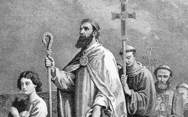An engraving of St. Patrick traveling to Tara. 