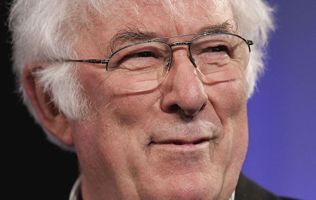 Poet Seamus Heaney reads from his new book of poetry, District and Circle, at the Guardian Hay Festival on May 29, 2006, in Hay-On-Wye, England. 