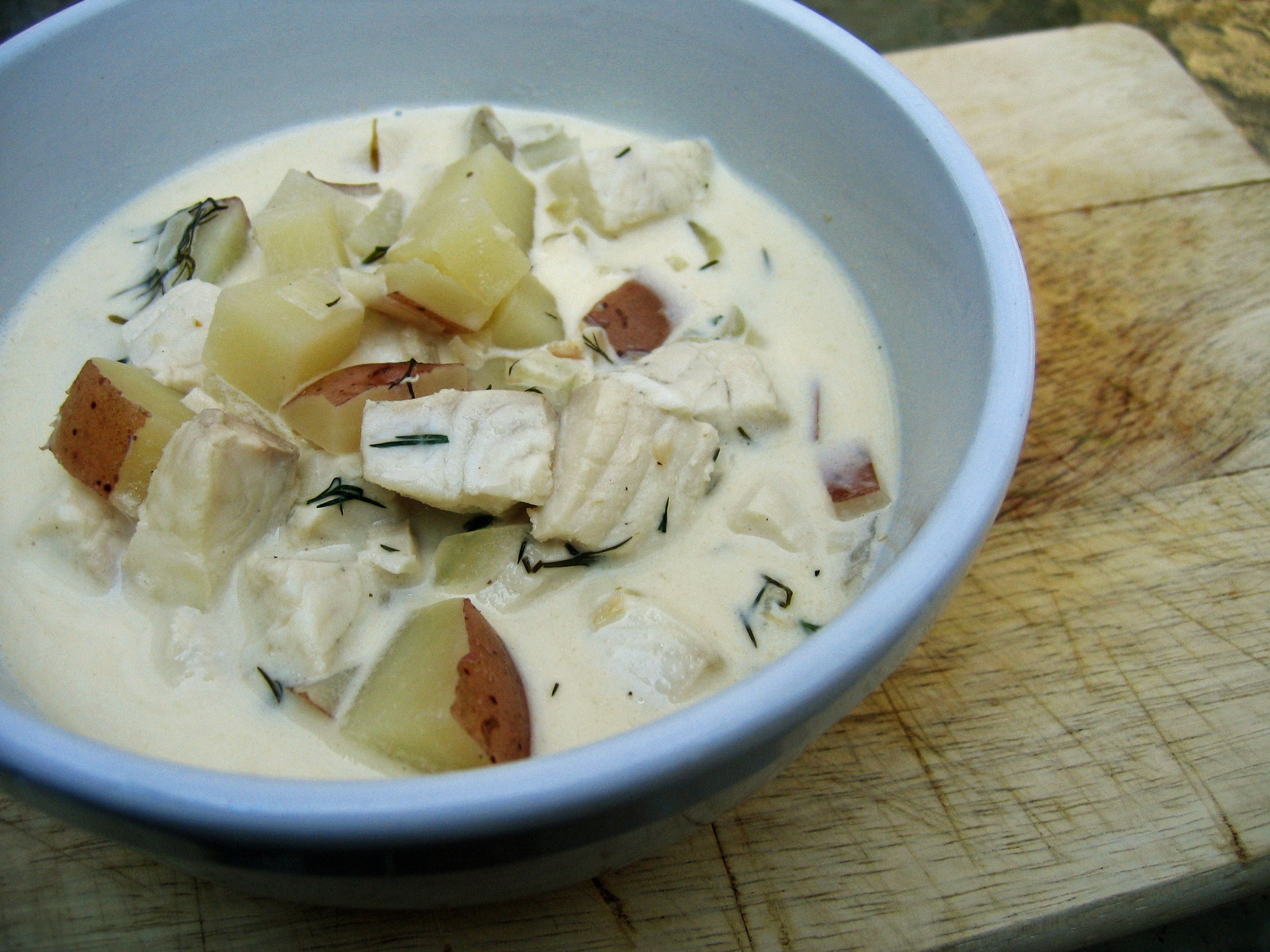 Hearty Irish seafood chowder recipe