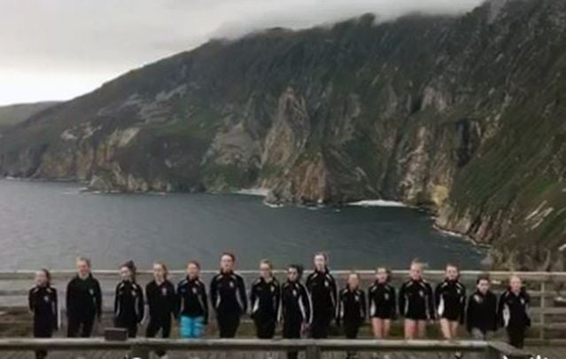 Taylor Scanlon School of Irish Dance round off three weeks in the Gaeltacht with a performance on the Slieve League cliffs. 