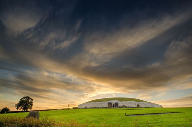 Newgrange, Co. Meath, one of Ireland\'s most fascinating historical sites