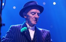 On This Day: The Pogues guitarist Phil Chevron is born in Dublin in 1957