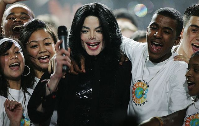 November 15, 2006: Michael Jackson performs on stage during the 2006 World Music Awards at Earls Court in London.