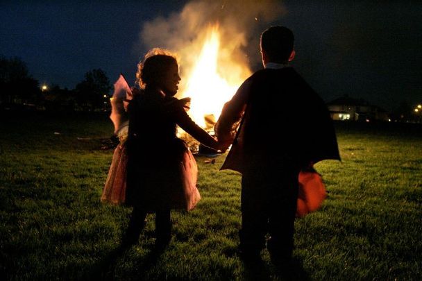 Bonfire at Halloween!: Top ancient Irish Halloween traditions