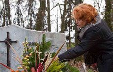 Rhode Island woman's quest uncovers hundreds of Irish Famine graves