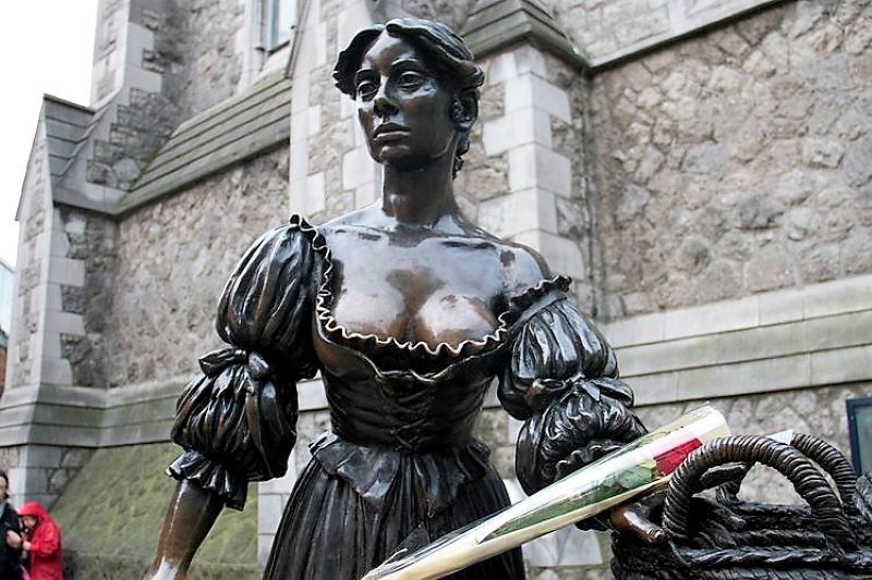 Molly Malone was written to ridicule the Irish, says expert - Vimarsana News